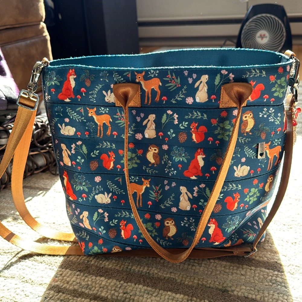Harvey’s Woodland Print bag
